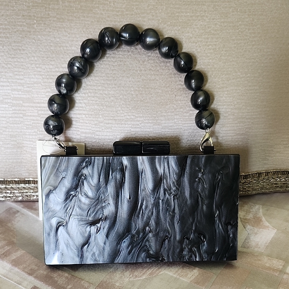 🌷SALE!!!🌷 SALE!!!🌷  A New Day Black Beaded Handle Clutch